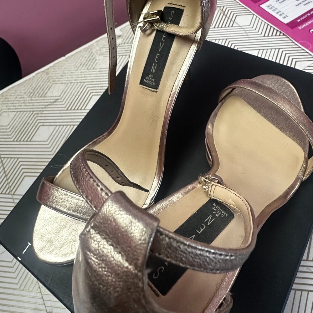 ✨ Steve Madden Metallic Strappy Heels ✨